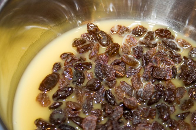 Apple Raisin Breakfast Bread02