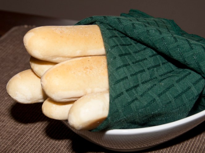 Copycat Olive Garden Breadsticks01