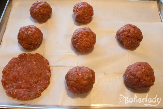 Perfectly Juicy Hamburgers - Bakerlady