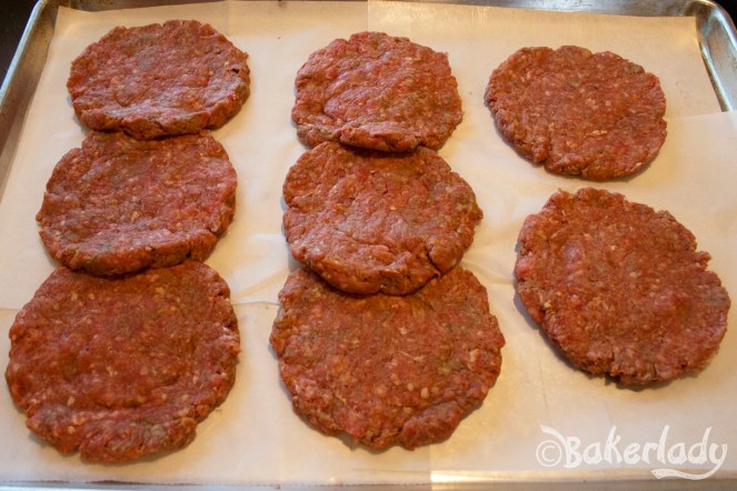 Perfectly Juicy Hamburgers - Bakerlady