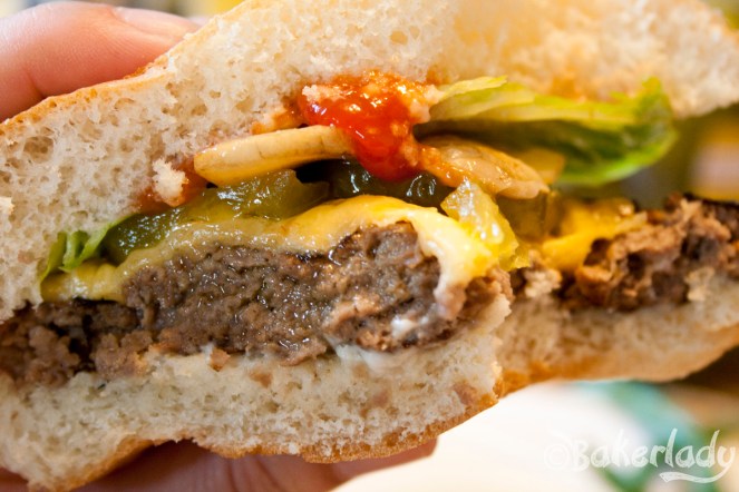 Perfectly Juicy Hamburgers - Bakerlady