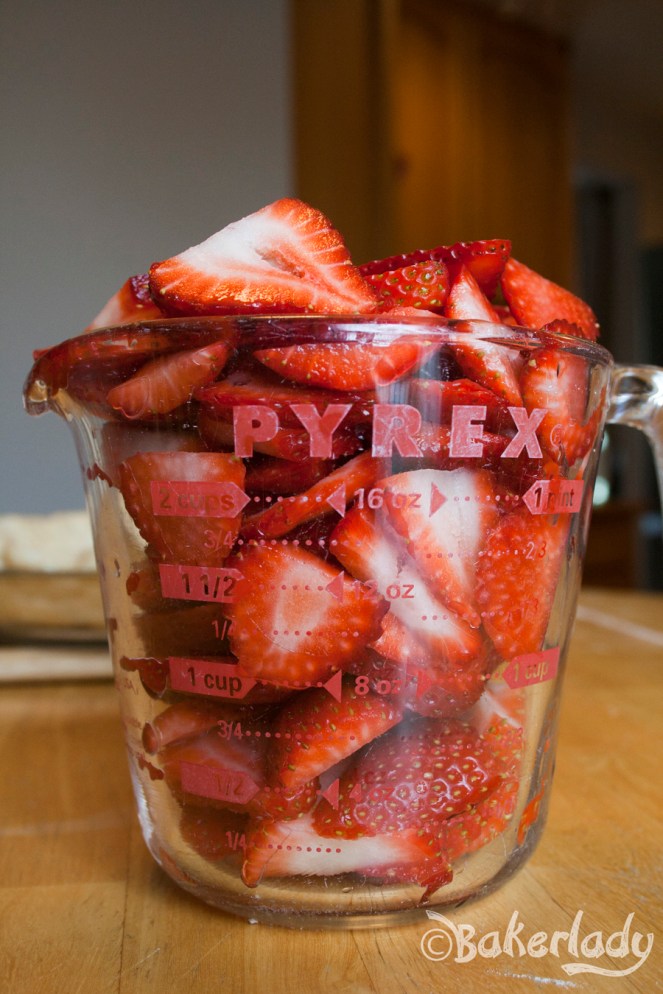 Easy Strawberry Pie - Bakerlady