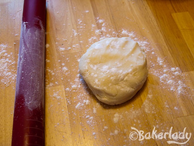 Fruity Lemon Cheesecake Cookie Cups - Bakerlady