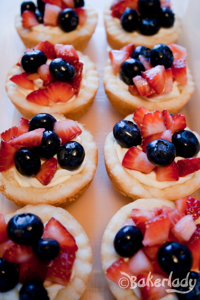 Fruity Lemon Cheesecake Cookie Cups - Bakerlady