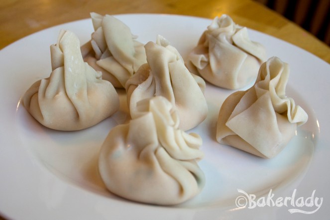 Sriracha and Cream Cheese Wonton Bombs - Bakerlady